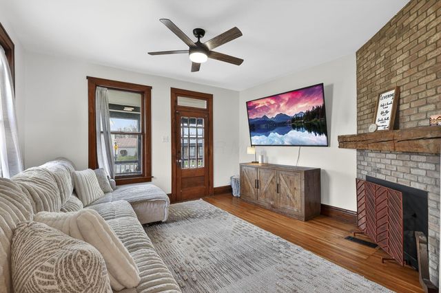 94 W Waterloo Street, Canal Winchester, OH 43110