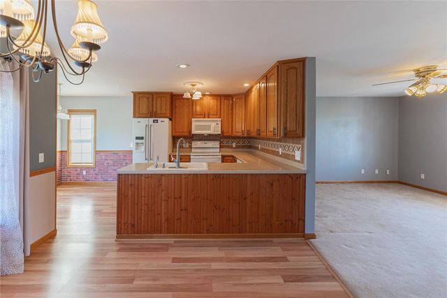 30694 County Highway, Elroy, WI 53929