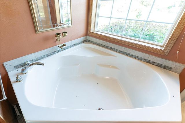 30694 County Highway, Elroy, WI 53929