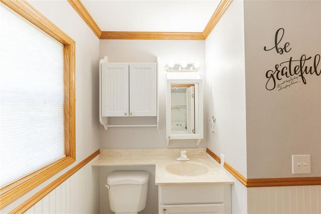 30694 County Highway, Elroy, WI 53929