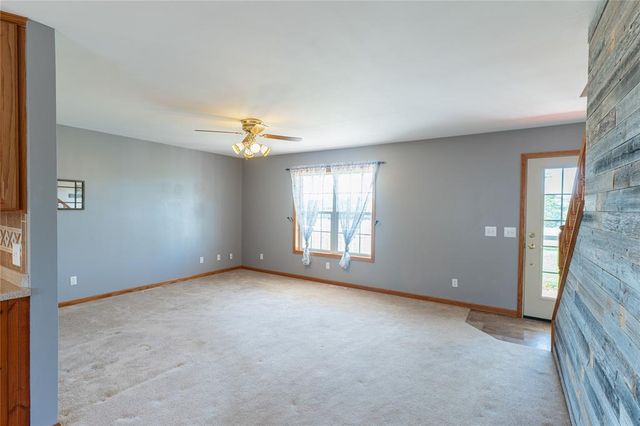 30694 County Highway, Elroy, WI 53929