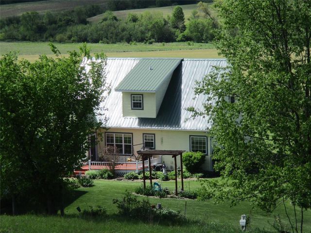 30694 County Highway, Elroy, WI 53929