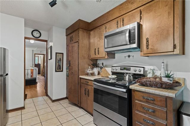 707 Campbell Town Road, Walhalla, SC 29691