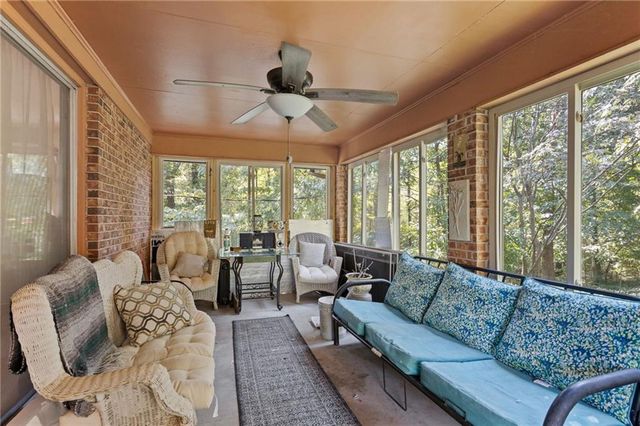 707 Campbell Town Road, Walhalla, SC 29691