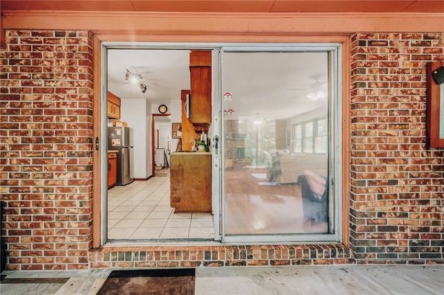 707 Campbell Town Road, Walhalla, SC 29691