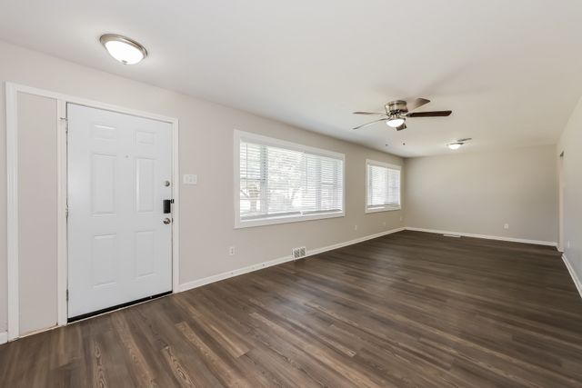 2230 Mack Lane, Dallas, TX 75227