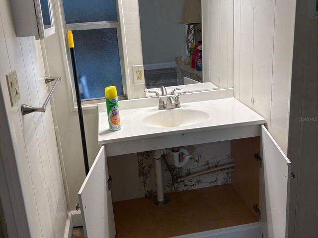 498 LONGWOOD DRIVE, Venice, FL 34285