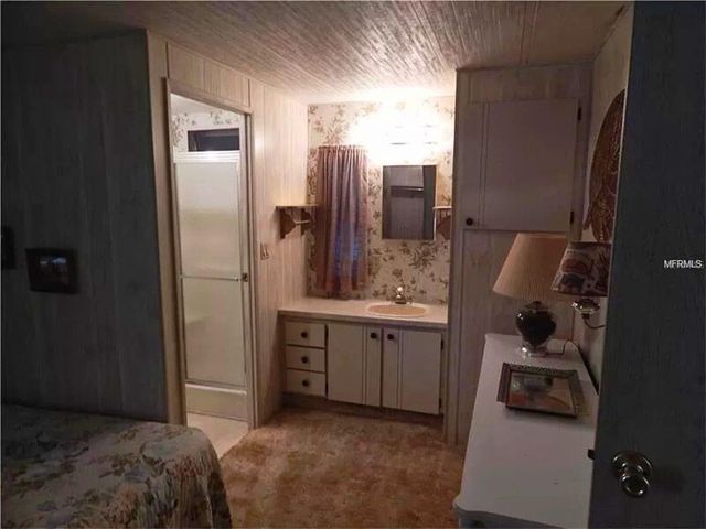 498 LONGWOOD DRIVE, Venice, FL 34285