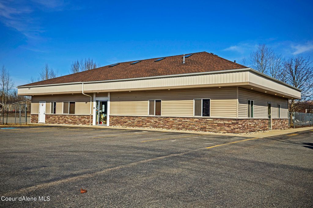 137 McGhee Rd, Kootenai, ID 83840