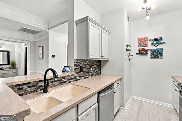 2700 Pine Tree Road NE 2108, Atlanta, GA 30324