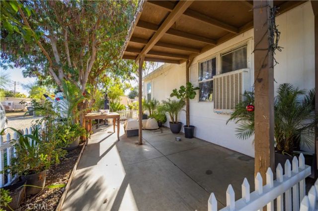 22260 Deprad, Perris, CA 92570