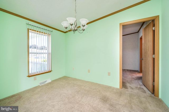 69 BAUER DR, Lebanon, PA 17046
