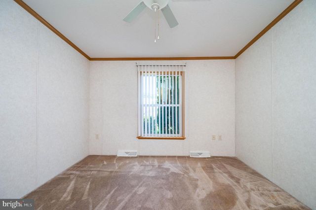 69 BAUER DR, Lebanon, PA 17046