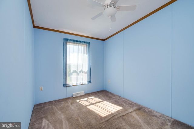 69 BAUER DR, Lebanon, PA 17046