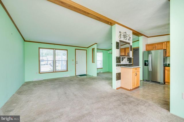 69 BAUER DR, Lebanon, PA 17046