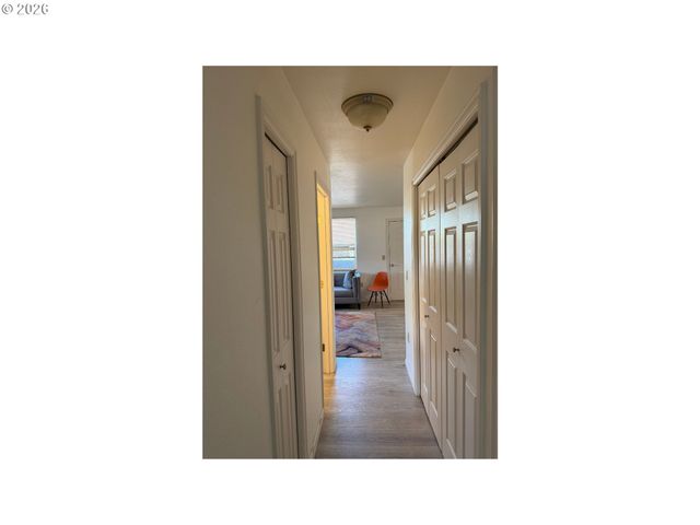 9230 Se DIVISION St 206, Portland, OR 97266