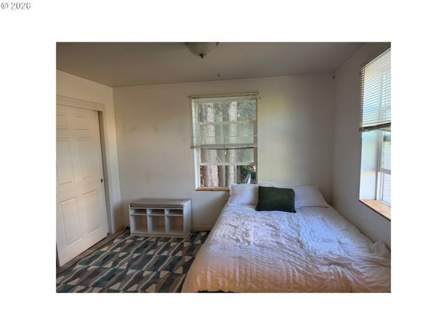 9230 Se DIVISION St 206, Portland, OR 97266