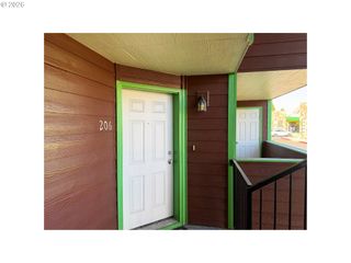 9230 Se DIVISION St 206, Portland, OR 97266