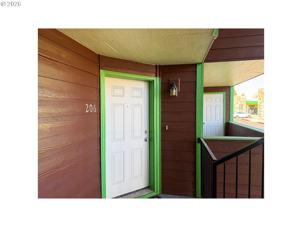 9230 Se DIVISION St 206, Portland, OR 97266