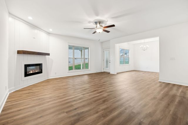 2634 Remington Trce, Clarksville, TN 37043