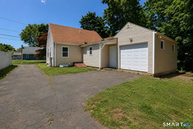 109 Porterbrook Avenue, East Hartford, CT 06118