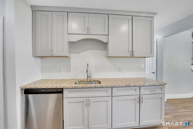 109 Porterbrook Avenue, East Hartford, CT 06118