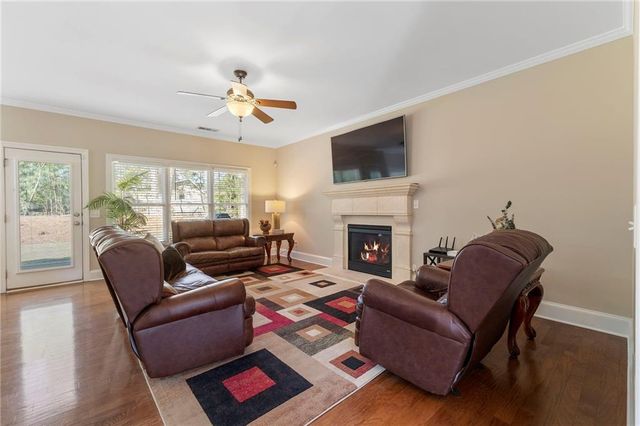 1518 Squire Hill Lane, Lawrenceville, GA 30043