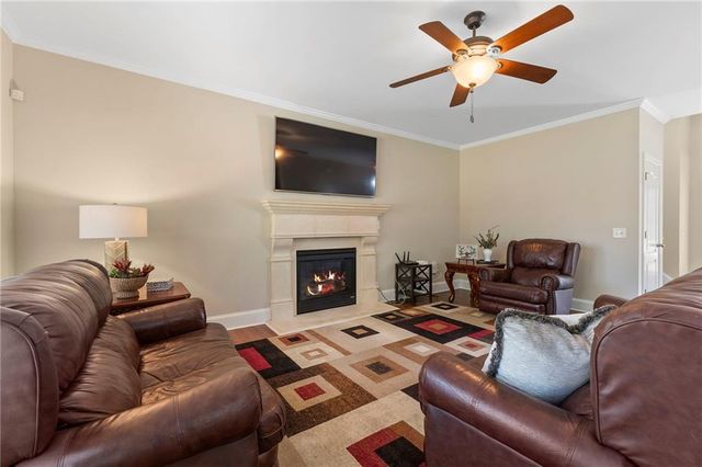 1518 Squire Hill Lane, Lawrenceville, GA 30043