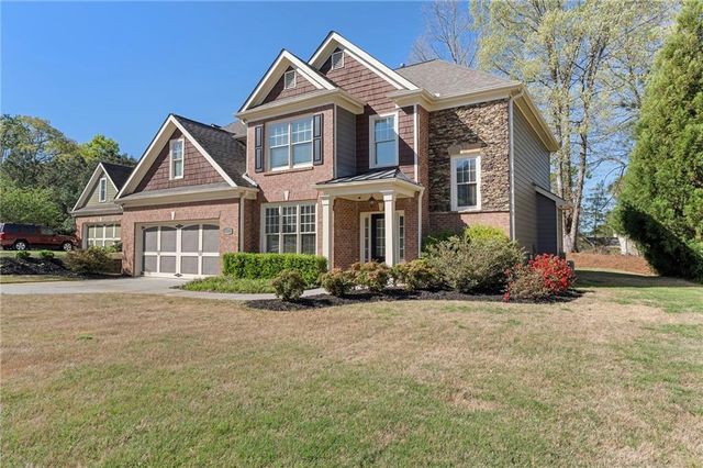 1518 Squire Hill Lane, Lawrenceville, GA 30043