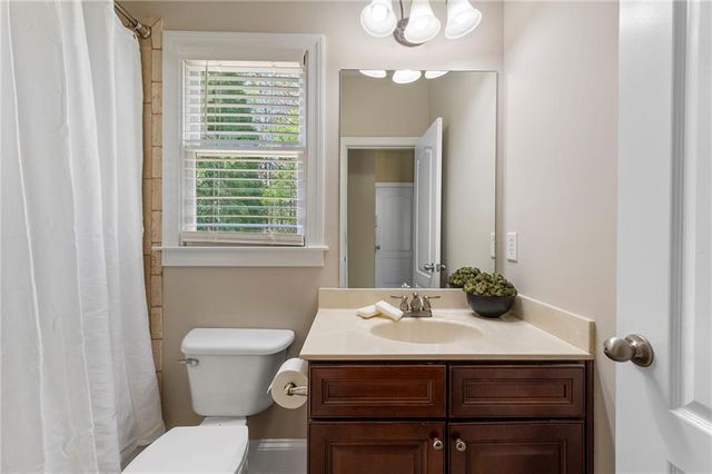 1518 Squire Hill Lane, Lawrenceville, GA 30043