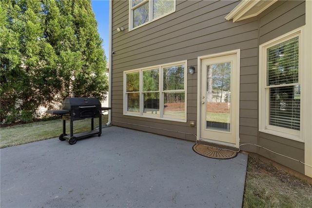 1518 Squire Hill Lane, Lawrenceville, GA 30043