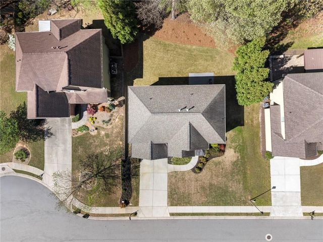 1518 Squire Hill Lane, Lawrenceville, GA 30043