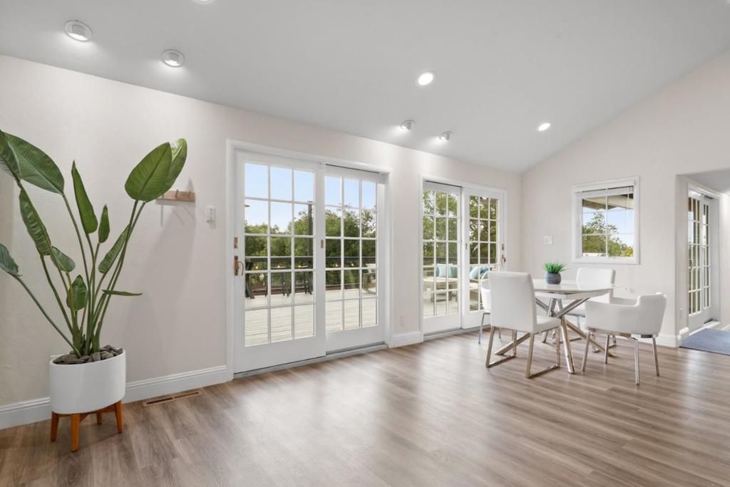Image 29 of property listing at 770 Graham Hill Road, Santa Cruz, CA 95060
