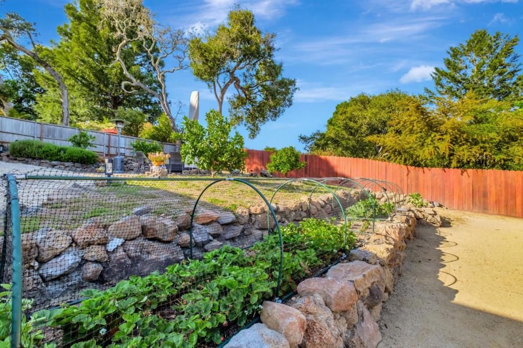 Image 75 of property listing at 770 Graham Hill Road, Santa Cruz, CA 95060