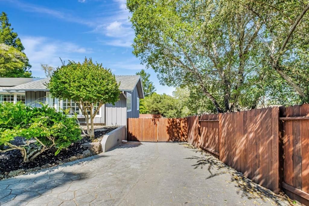 Image 81 of property listing at 770 Graham Hill Road, Santa Cruz, CA 95060