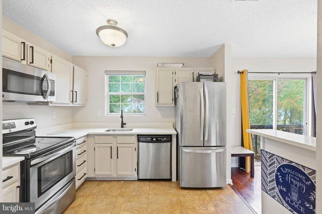6905 MOUNTAIN LAKE PL, Capitol Heights, MD 20743
