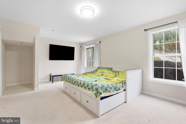 6905 MOUNTAIN LAKE PL, Capitol Heights, MD 20743