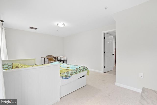 6905 MOUNTAIN LAKE PL, Capitol Heights, MD 20743