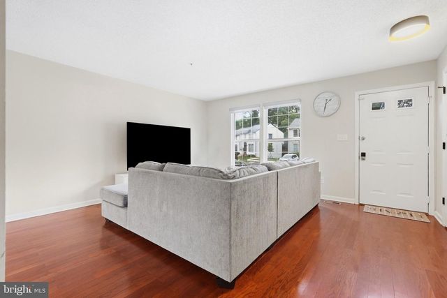 6905 MOUNTAIN LAKE PL, Capitol Heights, MD 20743