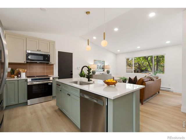 2124 Manchester Drive, Fort Collins, CO 80526