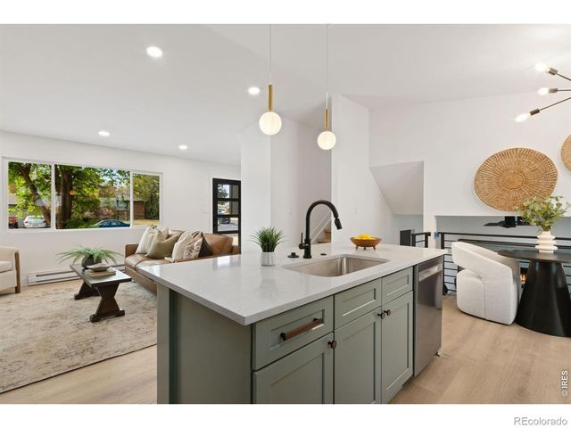 2124 Manchester Drive, Fort Collins, CO 80526