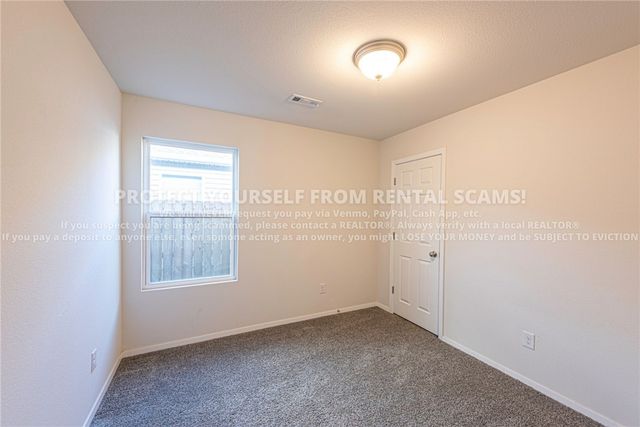 916 E Bunting Street, Fayetteville, AR 72701