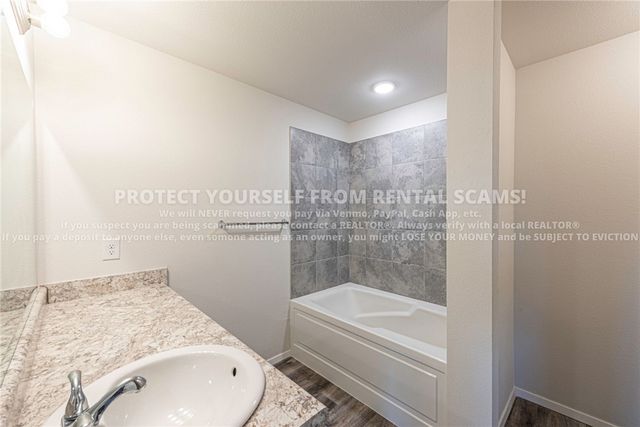 916 E Bunting Street, Fayetteville, AR 72701