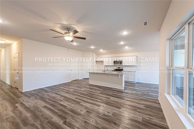 916 E Bunting Street, Fayetteville, AR 72701