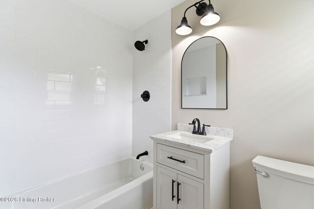 1510 Vivian Ln, Louisville, KY 40205