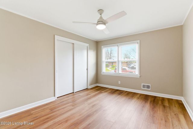 1510 Vivian Ln, Louisville, KY 40205