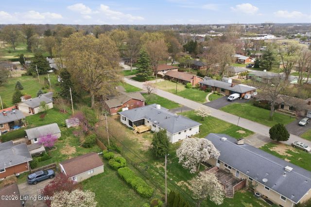 1510 Vivian Ln, Louisville, KY 40205