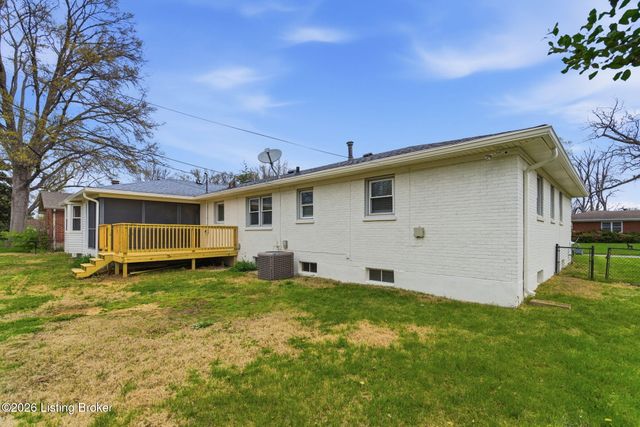 1510 Vivian Ln, Louisville, KY 40205