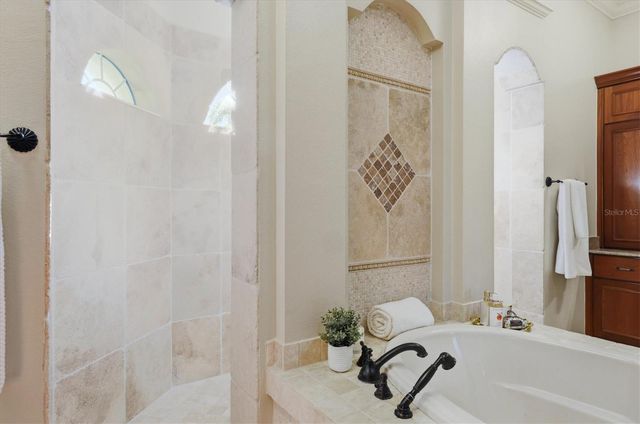 7026 DOMINION LANE, Lakewood Ranch, FL 34202