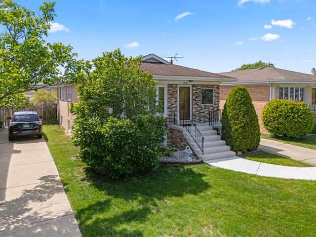 7728 Natchez Avenue, Burbank, IL 60459
